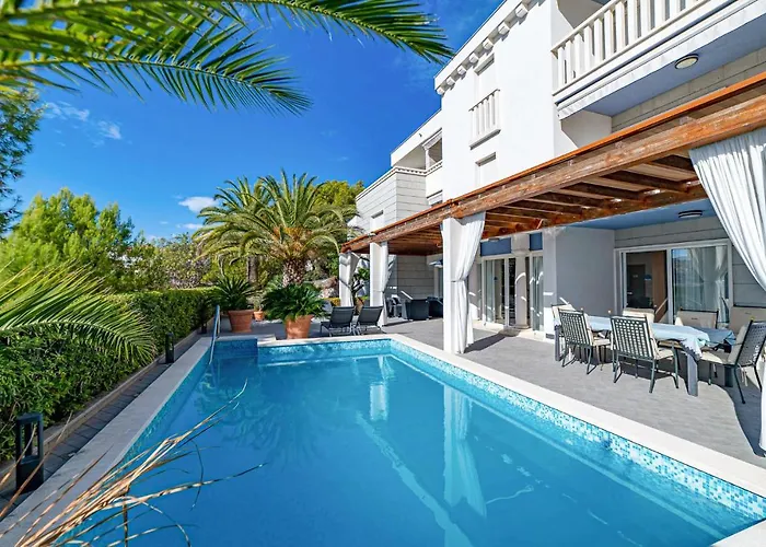 Ferienhaus Gorgeous In Okrug Gornji Trogir