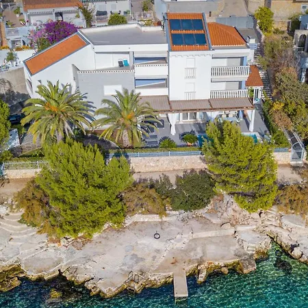 Gorgeous In Okrug Gornji Hébergement de vacances